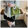 2025 Nova Bolsa Transfronteiriça Bolsa de Ombro Fosca Estilo Simples Feminino Bolsa Triângulo Feminina Cor Sólida Bolsa de Pulso Casual