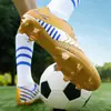 Novo Modelo Transfronteiriço de Chuteiras de Gramado Sintético para Crianças de Meia-Idade e Mais Velhas, Adultos, Adolescentes, Sapatos Esportivos Resistentes ao Desgaste para Uso Externo Masculino para Homens