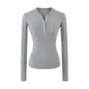 Camiseta de Manga Larga con Cuello Henry de un Solo Botón Estilo Americano Picante para Mujer 2025 Ajustada Versátil Elegante Camiseta Básica Superior