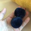 Bola de pelo pequeña de 4 cm de color para suministro puntual, bola de peluche de imitación de conejo Rex, gorro navideño de bricolaje, bola de pelo artificial.