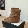 Botas curtas de fivela dupla estilo western femininas outono nova chegada couro fosco bico quadrado salto interno oculto emagrecedoras botas empilhadas