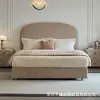 Cama matrimonial curva tapizada en tela estilo medieval, cabecero grande arqueado de terciopelo teddy, diseño simple, cama de bodas para dormitorio principal
