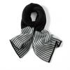 Contraste de cor de cashmere pequeno cachecol masculino e feminino houndstooth outono e inverno Nova proteção de pescoço versátil estudante de malha quente cachecol sentido