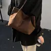 Bolsa Grande Casual de Comercio Exterior para Mujer 2025 Versátil Bolso de Axila Bolso de Hombro para Viajes Cotidianos Bolso de Mano Otoño e Invierno Nuevo Bolso Tote