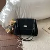 Bolsa de Ombro Nicho Feminina Inverno 2025, Bolsa Casual Simples e Retrô, Bolsa Tote Personalizada Fashion e Tendência