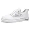 Tênis Masculino Branco Respirável 2026 Verão Novo Esportivo Jovem Tênis Branco Pequeno de Lona Slip-on Trabalho Casual