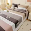 Lençol de baixo de veludo de leite ajustável, peça única, com forro de fleece adicionado para espessura extra, feito de fleece de coral e flanela, capa de cama, protetor de colchão, lençol de cama com cobertura total, para uso no inverno