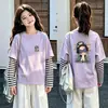 Camiseta listrada de manga longa para meninas, coleção primavera/outono, novo estilo 2026, blusa de algodão pura infantil da moda, top de camada interna para meninas