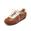 Versátil colección de otoño, nuevos zapatos de mujer de suela blanda para 2026, con un diseño antideslizante para prevenir la fatiga del pie, estilo casual, diseño de zapatilla de entrenamiento alemana, ligeros y suela plana