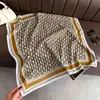 Lenço Quadrado Pequeno de Algodão e Linho Padrão Espinha de Peixe Corrente Estilo Coreano Lenço de Cabeça Imitação de Veludo Xale Proteção Solar Lenço de Pescoço Lenço Feminino