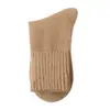 Meias Engrossadas para Homens, Meias de Inverno Quentes de Cano Médio com Forro de Lã, Novo Modelo 2026 Atacado da Fábrica de Origem de Zhuji, Absorventes de Suor