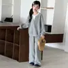 Conjunto Estilo Coreano para Meninas Outono 2026 Novo Estilo Meninas Grandes Falso Duas Peças Casual Moletom Esportivo Calça Wide Leg Conjunto de Duas Peças