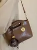Bolsa de Mão de Couro Macio de Nicho Transfronteiriça Novo Estilo 2026 Moda Retrô Elegante de Ombro Único, de Mão, Transversal para o Dia a Dia