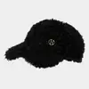 Comercio Electrónico Transfronterizo Nueva Letra R Gorra de Felpa Gruesa con Pico de Pato Hace que la Cara Parezca Más Pequeña Compras Casuales al Aire Libre de Invierno Gorra de Béisbol