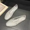 Zapatos de malla cerrados para mujer transfronterizos, sandalias planas de gelatina de cristal, zapatos casuales slip-on cómodos huecos, antideslizantes y versátiles