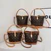 2026 Bolso Cubo Estilo Vintage Nuevo con Textura de Alta Calidad, Gran Capacidad, Bolso de Mano Casual, Bolso para el Trabajo de Hombro y Cruzado