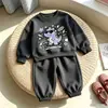 Conjunto de Moda Coreana para Niños de Primavera y Otoño Sudadera de Manga Larga y Pantalones Jogger con Dibujos Animados de Dinosaurio de Moda Conjunto Elegante de Dos Piezas