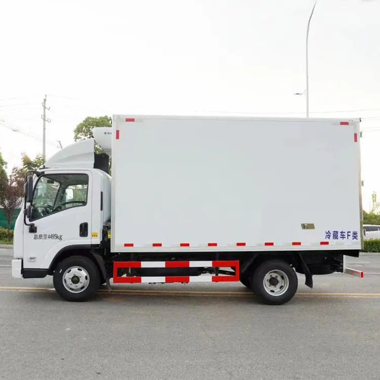 出口东风D9冷藏车4.2米冷藏车疫苗冷链车乌干达