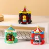Casa de la Risa del Circo Caja Ciega Giratoria Adorno de Escritorio de Resina del Circo Figura para Aliviar el Estrés de la Oficina Regalo