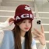 Gorro de hilo de perlas de mezcla de lana de alta calidad coreano, otoño e invierno, adelgazante, gorro para clima frío, gorro de punto con patrón de letras, gorro holgado