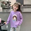 Camiseta super fofa de manga comprida para meninas, outono, algodão puro, nova roupa de desenho animado 2026, camiseta básica para meninas, roupa de outono para crianças