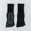 Calcetines de cinco dedos para mujer, calcetines de yoga antideslizantes, color liso, con puntos de agarre, calcetines deportivos largos profesionales para Pilates, entrenamiento de fitness y ejercicios de suelo