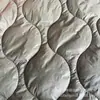 Productos Terminados de Algodón Acolchado Personalizado, una Variedad de Opciones para la Tela Exterior, Nailon, Tela de Memoria Pongee, Tela de Tres Pruebas
