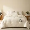 Colcha de invierno de gasa de doble capa grado A, color liso, colcha de algodón de Xinjiang, colcha de primavera y otoño, núcleo de colcha, colcha para aire acondicionado, colcha para todas las estaciones, envío directo de una sola pieza