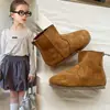 Novas Botas Curtas de Outono 2025 para Meninas Moda Botas de Couro Retrô Britânicas para Crianças Pequenas Botas Princesa de Cano Baixo Dropshipping