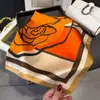 Bufanda Cuadrada de Imitación Seda Estampada con Rima de Color Naranja Chal de Alta Gama Bufanda para el Cuello Protector Solar Pañuelo para la Cabeza Bufanda para Mujer