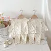 Conjunto de Roupa de Casa Floral de Algodão Estilo Coreano para Bebê Menina, Manga Longa, Manga Morcego, Abertura com Botão, Roupa para Usar por Cima ou Dormir, Outono e Inverno