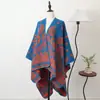 Em Estoque Xale Manto Jacquard com Franjas e Fenda Estilo Retrô Europeu e Americano Feminino Quente para Viagem Outono e Inverno Produto Novo