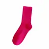 Meias de comprimento médio ins da moda de celebridade da internet para primavera e outono, meias finas femininas estilo japonês, meias brancas de algodão, cintura alta, elástico, meias esportivas pretas