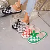 Zapatillas de algodón a cuadros de color block de celebridad de internet con lazo, suaves para el hogar, suela gruesa antideslizante, dormitorio cálido, felpa, punta cerrada
