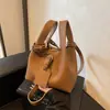 Bolso Cesta para Mujer 2025 Nuevo Otoño/Invierno Bolso de Mano Pequeño para Salidas, Bolso Cruzado Tipo Cubo Vintage de Alta Calidad para Viajes Diarios