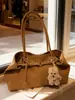 Bolsa Cesta de Legumes Suede Grande Capacidade Retro Outono e Inverno para Mulheres 2025 Nova Moda Casual Roupas de Trabalho Bolsa de Ombro Bolsa Tote