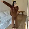Pijama de forro polar estilo isla para mujer, estilo coreano, diseño simple, forro polar fino, cuello redondo, manga larga, pantalón largo, ropa de estar cálida, adecuado para usar tanto en interiores como en exteriores, para otoño e invierno