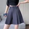 Falda short de traje plisada para mujer, estilo fino de verano 2026 modelo nuevo, pantalones casuales de cintura alta adelgazantes, pantalones anchos holgados