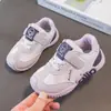 Outono e Inverno Novo Estilo Sapatos Casuais Infantis Moda para Meninas Bloqueio de Cor Malha Respirável Antiderrapante para Meninos Esportes Bebê Tendência