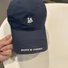 Gorra de Béisbol Casual Simple Estilo Coreano con Letra Pequeña para Mujer con Visera Curva Versátil para la Calle Visera Bordada con Letra Gorra de Pico