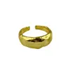 Anel Aberto de Luxo Leve para Mulheres, Estilo Étnico Retro da Moda, Cobre Banhado a Ouro, Joias de Anel Personalizável Ajustável Atacado