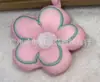 Nuevos Accesorios de Colgante de Flor de Algodón Bordada de Moda Bolso de Moda Ropa de Moda Mochila Escolar Accesorios de Colgante de Flor Roja de Año Nuevo