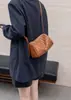 Bolso de piel de oveja para mujer, transfronterizo, nuevo estilo, nicho, moda, elegante bolso cruzado, versión coreana, para el trabajo, bolso de un solo hombro, bolso de almohada tejido