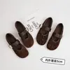 Zapatos Mary Jane retro de tacón bajo con estampado de leopardo para mujer, nuevo modelo otoño 2026, mocasines poco profundos de suela blanda, zapatos Birkenstock de gamuza