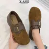 Zapatos de mujer estilo Birkenstock de piel plena flor, nuevo modelo 2026, suela blanda, cómodos para los pies, zapatos perezosos sin cordones