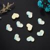 Nuevas joyas de cristal para uñas con forma de corazón de melocotón ancho y moca plana, decoraciones para uñas usables de colores mágicos.