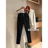 Liquidación, Sin Devoluciones ni Cambios. Jeans Ajustados Cálidos Versátiles de Cintura Alta con Textura de Terciopelo Compuesto Elástico en Cuatro Direcciones para Mujer 72171