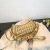 Elegante Bolso de Moda para Mujer con Color Sólido y Grabado Nuevo Nicho Personalizado Plegado con Cadena Bolso de Hombro Cruzado Bolso de Mano