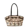 Nova Bolsa de Pelúcia Primavera 2026 Bolsa Tote Grande Capacidade Feminina Elegante de Alto Valor Moda para o Dia a Dia Bolsa de Ombro