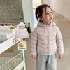 Ropa infantil de pera abrigo acolchado de canalé con capucha para niña ropa de invierno 90 plumón de pato blanco top infantil ropa de bebé niña